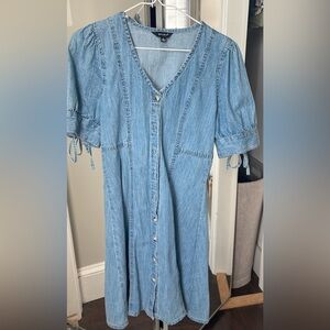 Universal Thread Light Blue Midi Dress